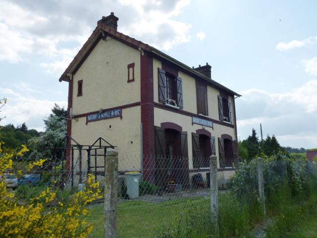Voie verte Évreux-Vallée du Bec, ancienne gare Harcourt-La Neuville-du-Bosc