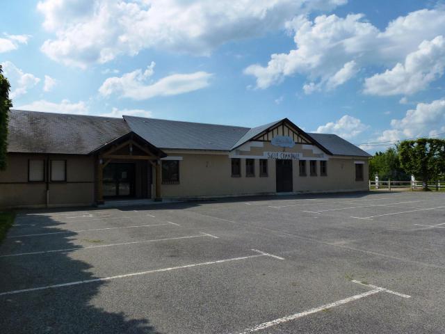 Bray (Eure, Fr) salle communale