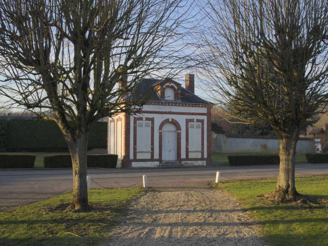 ancienne mairie d'Aulnay sur Iton, vue vers le Nord Ouest