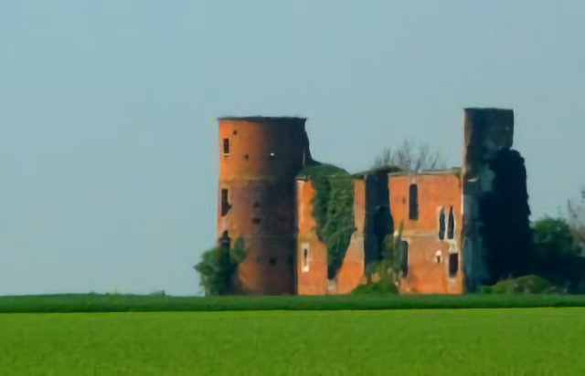Gloire du passé perdue dans la campagne.