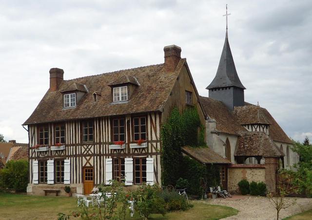 Pinterville - Presbytère XVIIIème.