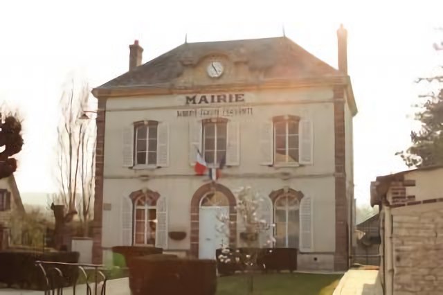 La mairie de Bueil
