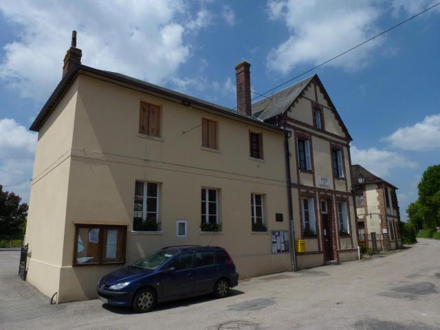 Morainville-Jouveaux (Eure, Fr) mairie à Morainville