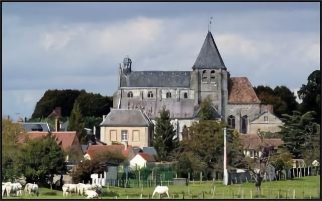 Derrière l'église