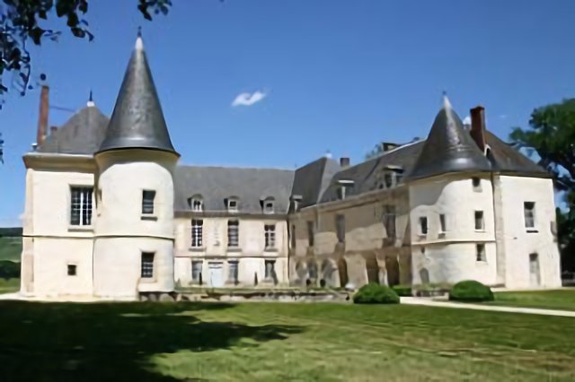 Château de Condé, façade sud.