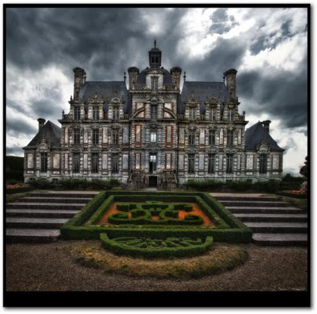 Château de Beaumesnil - Façade est