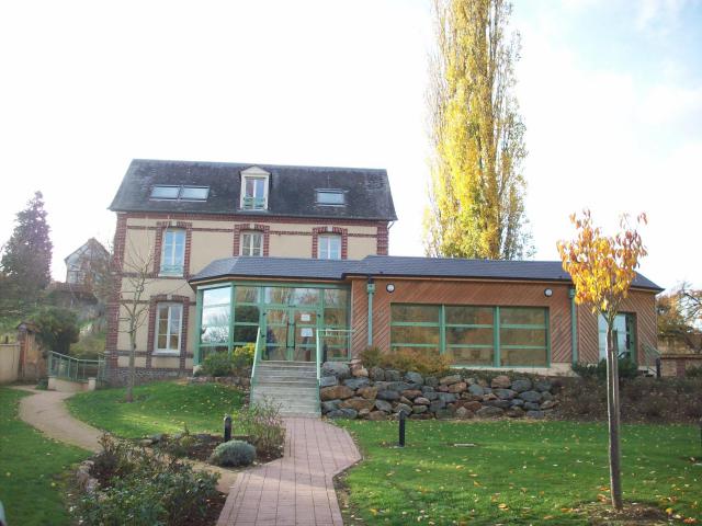 Mairie de Lisors.