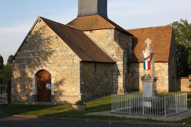 Villez-sous-Bailleul - Eglise Saint-Philibert Vue générale au Sud-Ouest