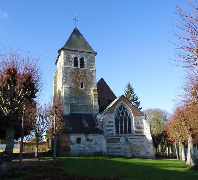 Ailly - Eglise Saint-Médard XIIe, XVIe & XVIIe (Part. ISMH) Vue est.