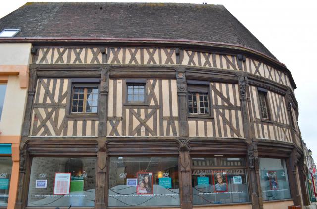 Maison à pans de bois. (Brou, département d'Eure-et-Loir, région Centre).