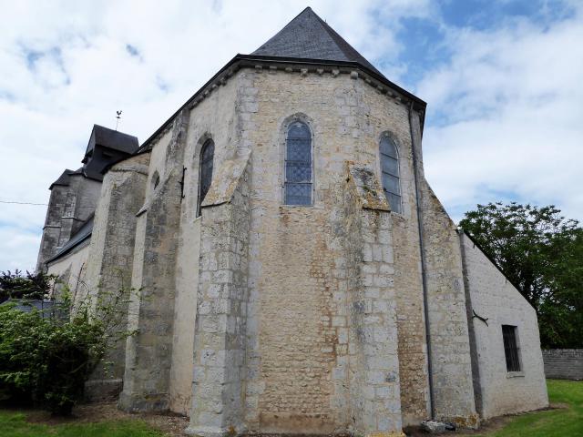 abside de l'église Saint-Pierre, Lumeau, Eure-et-Loir, France.