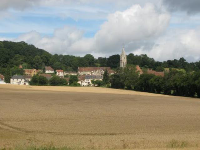 Rue principale de Saint-Victor de Buthon