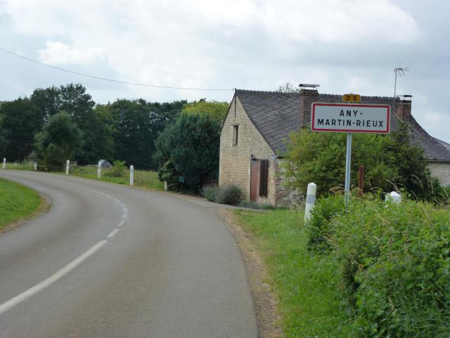 Any-Martin-Rieux (Aisne) city limit sign