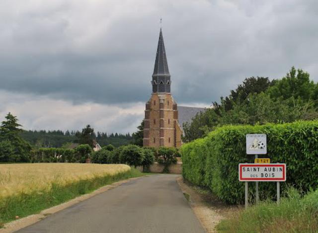 L'entrée du village de St Aubin des Bois
