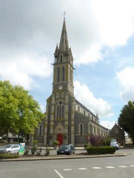 Taulé : l'église paroissiale Saint-Pierre