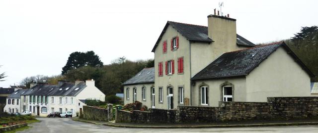 Plougastel-Daoulas : le hameau de Saint-Adrien et son ancienne école de hameau