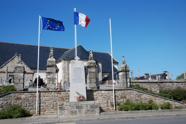 Ancien Monument aux morts - Plouider-29
