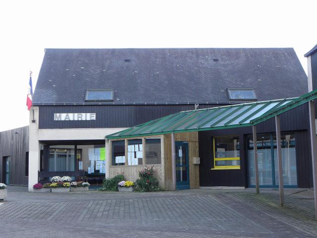 Mairie de Plouigneau (29).