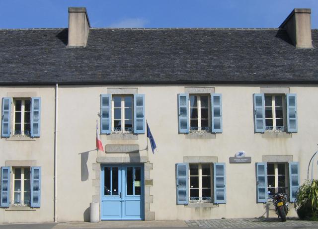 Mairie de Lampaul-Guimiliau dans le Finistère