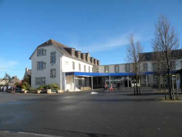 Plabennec, collège Saint-Joseph.
