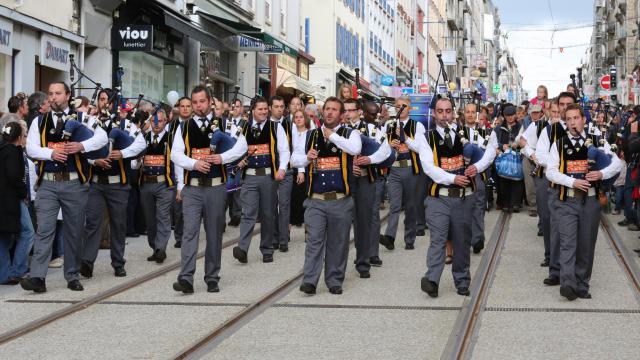 Photo de la parade du printemps des sonneurs le 19 mai 2012 à Brest