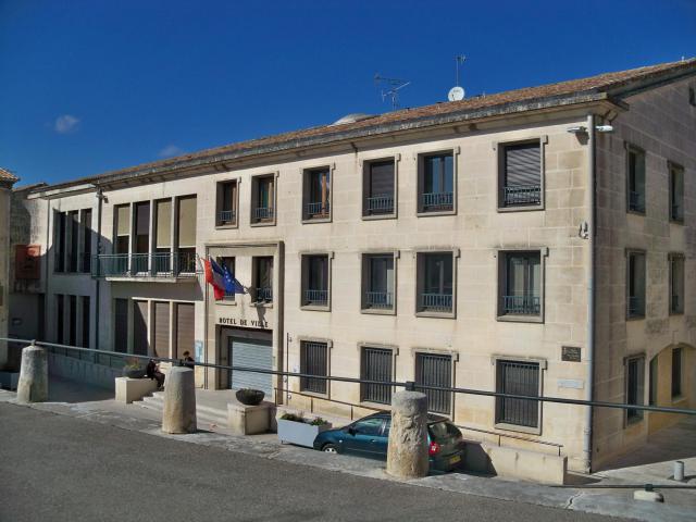 mairie d'Aramon (30)