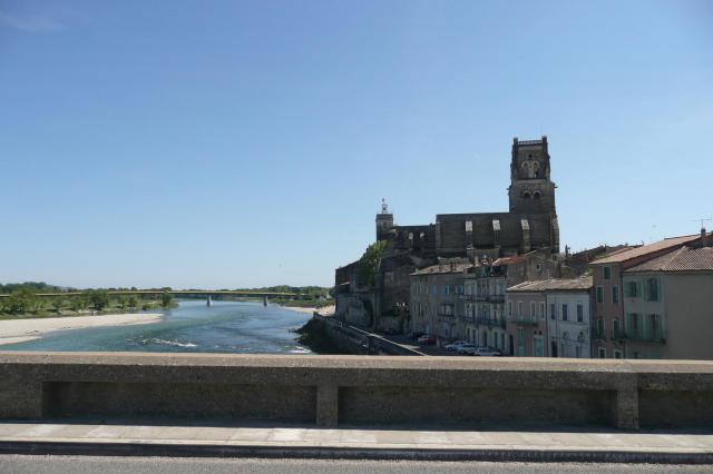 Pont-Saint-Esprit.
