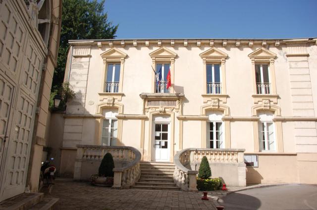 La mairie de Sumène, ancienne prison.