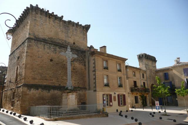 Rempart à Remoulins.