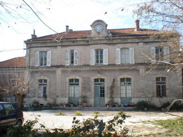 L'ancienne gare d'Uzès (Gard)