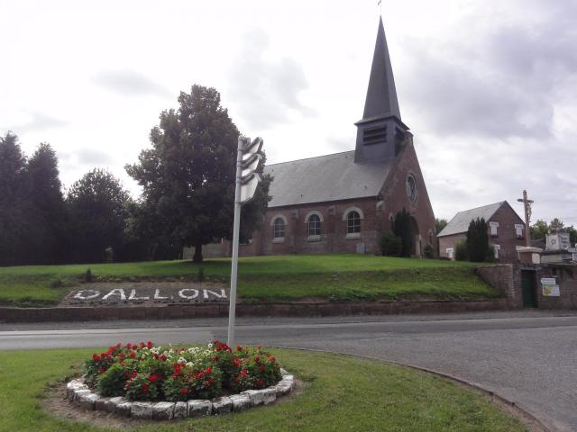 Dallon (Aisne) église Saint-Médard