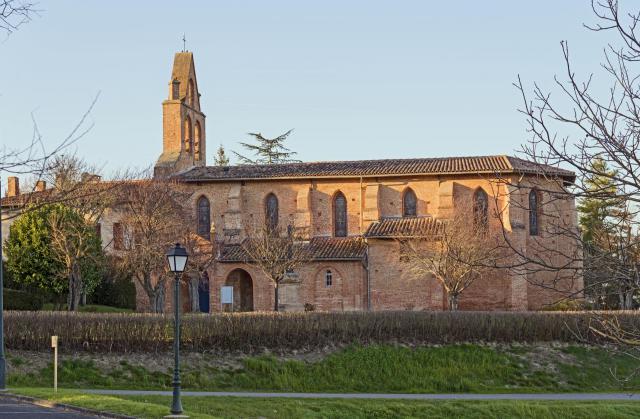 Français : Saint-Marcel-Paulel, Haute-Garonne, France. L’église Saint Pierre.