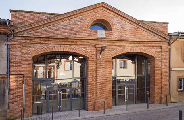 Français : La halle Piquot 1834 - Léguevin, Haute-Garonne France