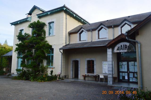 The Town Hall and School