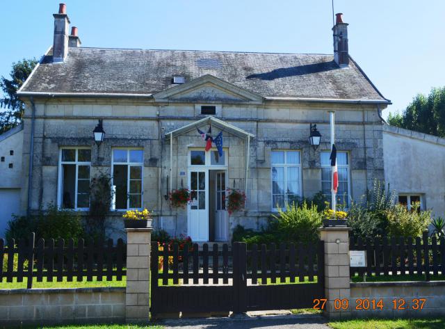 Ancienville Town Hall / School
