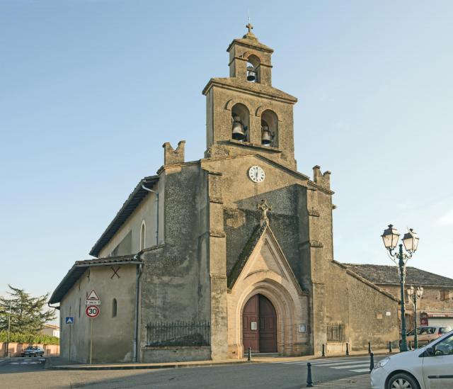 Français : Labastide-Saint-Sernin, Haute-Garonne, France. L’église.