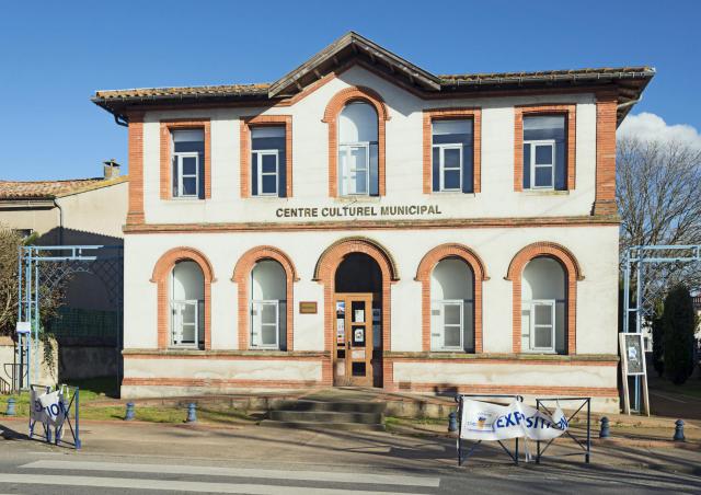Français : Castelginest. Le Centre culturel municipal.