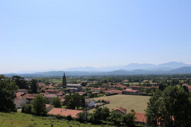 Vue sur le village depuis la table d'orientation, rue de la tour