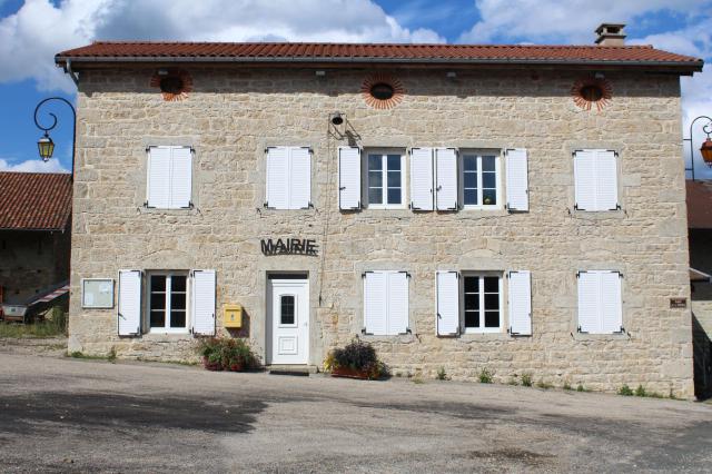 Mairie de Nivollet-Montgriffon.
