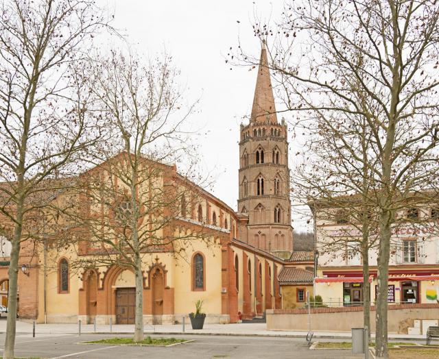 Français : Bessières (Haute-Garonne). Église Saint Jean-Baptiste.