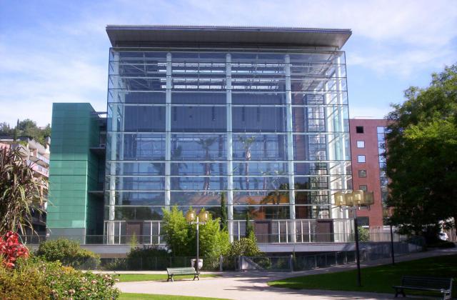 Centre de congrès Pierre-Baudis à Toulouse. Inauguré fin septembre 1997.