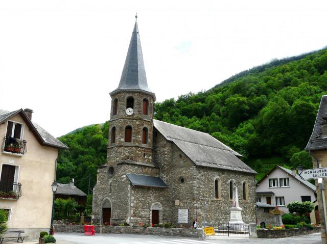 L'église de Saint-Mamet, Haute-Garonne, France.