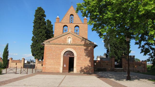 Mondouzil (Haute-Garonne, Midi-Pyrénées, France) : L'église Saint-Martial.