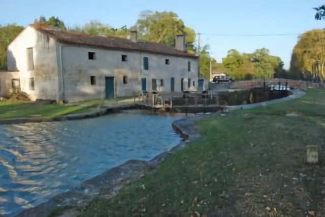Ecluse au Canal du Midi