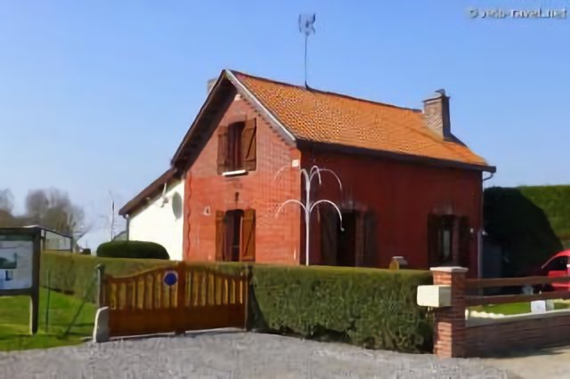 Axe vert de la Thiérache : Maison garde-barrière à Faty