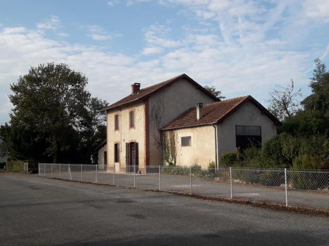 L'ancienne gare de Boulogne-sur-Gesse en 2018.