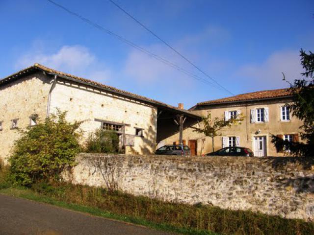 Farmhouse in Eoux
