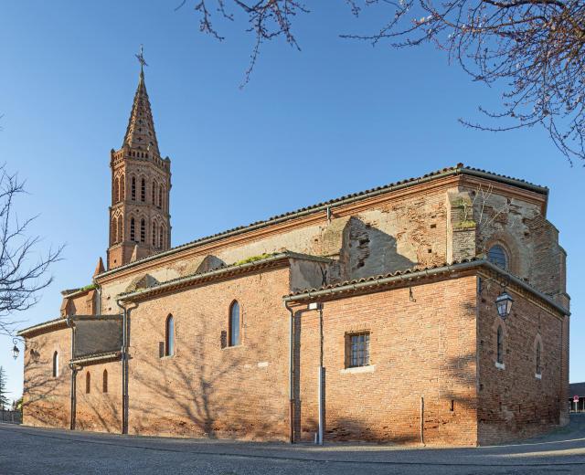 Français : Lavalette (Haute-Garonne), l’église Saint-Laurent, la face Sud.