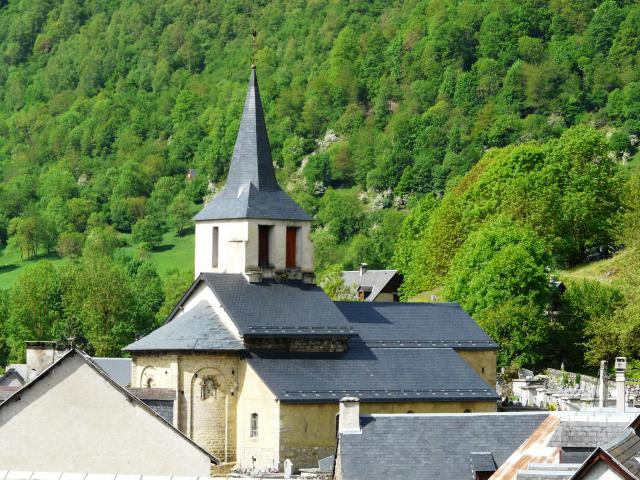 L'église Saint-Jacques d'Oô, Haute-Garonne, France.