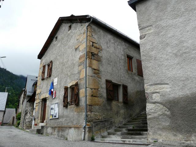 La mairie de Cirès, Haute-Garonne, France.